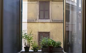 Trastevere Corner Eight